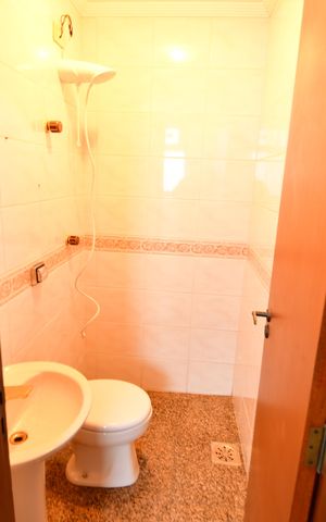 Apartamento para alugar com 249m², 4 quartos e 2 vagasBanheiro de serviço