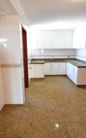 Apartamento para alugar com 249m², 4 quartos e 2 vagasCozinha