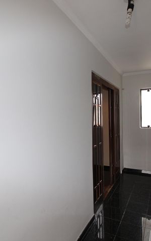 Casa à venda com 239m², 3 quartos e 3 vagasHall de entrada
