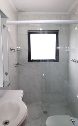 Casa à venda com 239m², 3 quartos e 3 vagasBanheiro da Suíte
