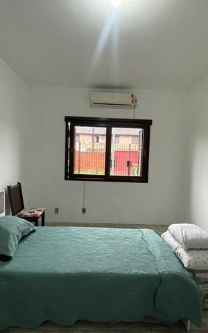 Casa à venda com 76m², 2 quartos e 3 vagas