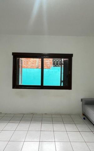Casa à venda com 76m², 2 quartos e 3 vagas