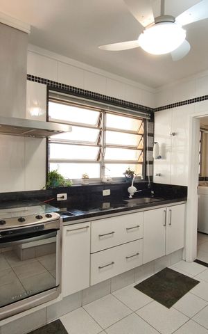 Apartamento à venda com 159m², 4 quartos e 1 vaga Apartamento à venda com 159m², 4 quartos e 1 vagaCozinha