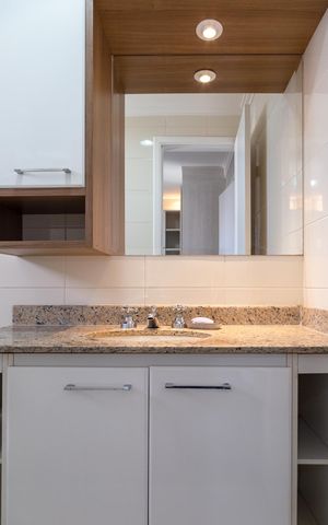 Apartamento para alugar com 153m², 3 quartos e 3 vagasBanheiro da Suíte 1
