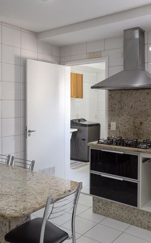 Apartamento para alugar com 153m², 3 quartos e 3 vagasCozinha