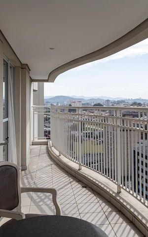 Apartamento para alugar com 153m², 3 quartos e 3 vagasVaranda