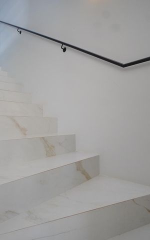 Casa para alugar com 140m², 3 quartos e 2 vagasEscada de Acesso a Cobertura