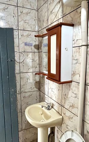 Casa para alugar com 80m², 1 quarto e sem vaga Casa para alugar com 80m², 1 quarto e sem vagaBanheiro