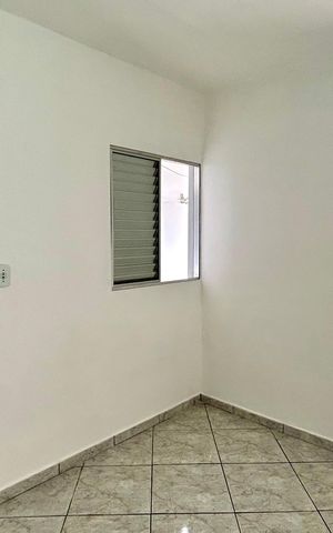 Casa para alugar com 80m², 1 quarto e sem vaga Casa para alugar com 80m², 1 quarto e sem vagaSala