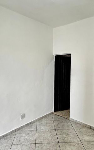 Casa para alugar com 80m², 1 quarto e sem vaga Casa para alugar com 80m², 1 quarto e sem vagaSala