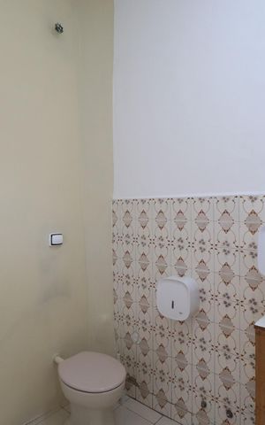 Casa para alugar com 180m², 2 quartos e 1 vagaBanheiro