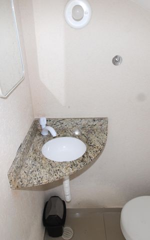 Casa de condomínio à venda com 41m², 2 quartos e 1 vagaLavabo