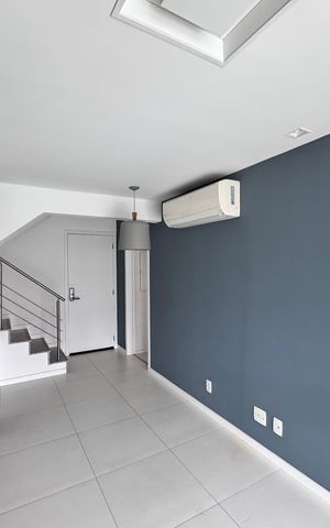 Apartamento para alugar com 148m², 3 quartos e 2 vagas Apartamento para alugar com 148m², 3 quartos e 2 vagasSala