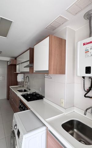 Apartamento para alugar com 148m², 3 quartos e 2 vagas Apartamento para alugar com 148m², 3 quartos e 2 vagasCozinha e Área de Serviço