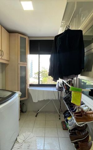 Apartamento para alugar com 231m², 3 quartos e 3 vagas