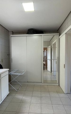 Apartamento para alugar com 231m², 3 quartos e 3 vagas