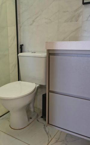 Apartamento para alugar com 74m², 2 quartos e 2 vagasBanheiro