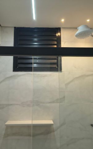 Apartamento para alugar com 74m², 2 quartos e 2 vagasBanheiro