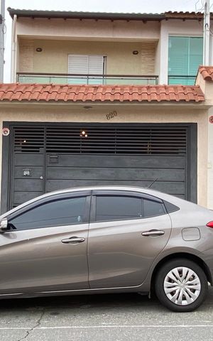 Casa à venda com 140m², 3 quartos e 4 vagasFachada 