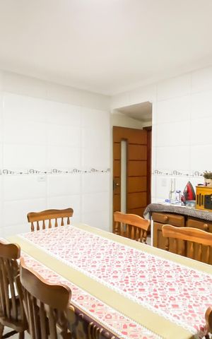 Casa à venda com 140m², 3 quartos e 4 vagasCozinha 