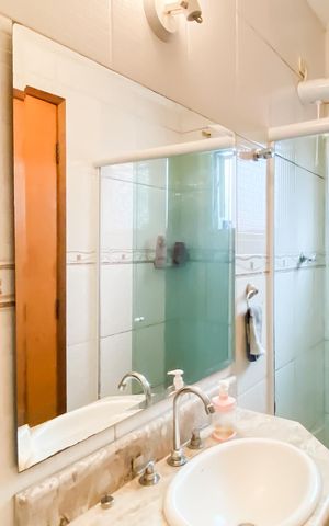 Casa à venda com 140m², 3 quartos e 4 vagasBanheiro da suíte 3