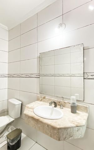 Casa à venda com 140m², 3 quartos e 4 vagasBanheiro da Suíte 1