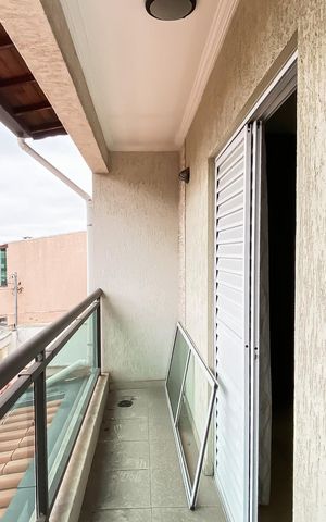 Casa à venda com 140m², 3 quartos e 4 vagasVaranda 