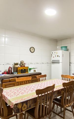 Casa à venda com 140m², 3 quartos e 4 vagasCozinha 