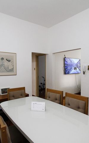 Casa à venda com 310m², 4 quartos e 2 vagasCopa
