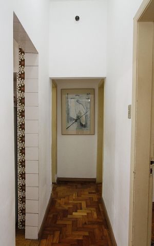 Casa à venda com 310m², 4 quartos e 2 vagasCorredor
