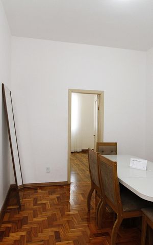 Casa à venda com 310m², 4 quartos e 2 vagasCopa