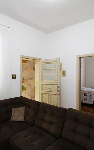 Casa à venda com 310m², 4 quartos e 2 vagasSala