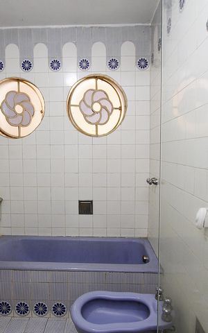 Casa à venda com 310m², 4 quartos e 2 vagasBanheiro social