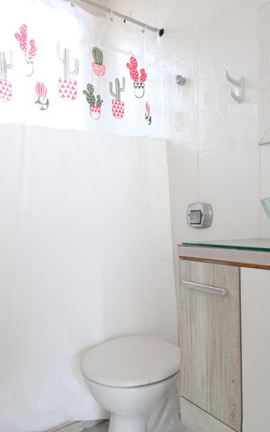 Casa à venda com 210m², 3 quartos e 6 vagasÁrea de serviço - Banheiro