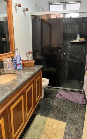 Apartamento à venda com 181m², 4 quartos e 2 vagas Apartamento à venda com 181m², 4 quartos e 2 vagasBanheiro