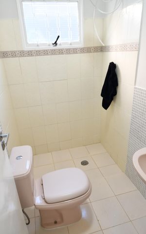Casa para alugar com 154m², 4 quartos e 4 vagasBanheiro