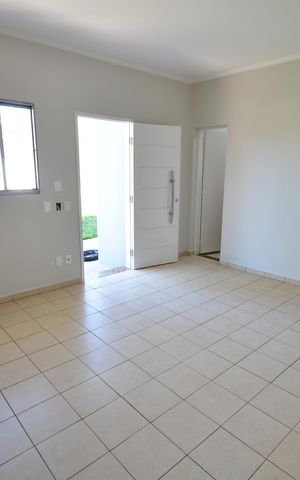 Casa para alugar com 154m², 4 quartos e 4 vagasSala