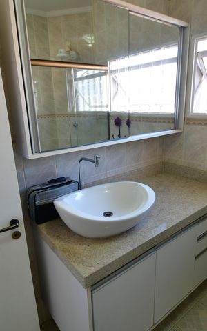 Casa para alugar com 154m², 4 quartos e 4 vagasBanheiro