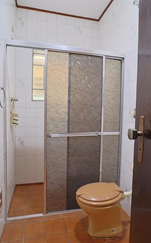 Casa para alugar com 131m², 2 quartos e 1 vagaBanheiro