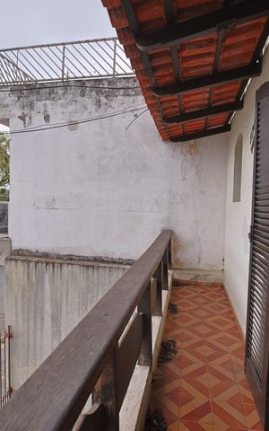 Casa à venda com 152m², 4 quartos e 2 vagasVaranda