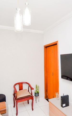 Casa à venda com 100m², 2 quartos e 2 vagasSala