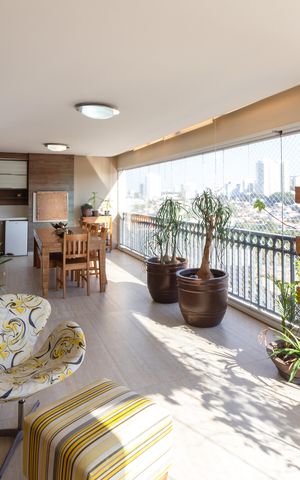 Apartamento à venda com 193m², 4 quartos e 3 vagasVaranda gourmet