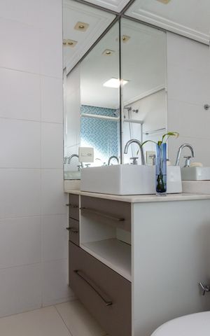 Apartamento à venda com 193m², 4 quartos e 3 vagasBanheiro social