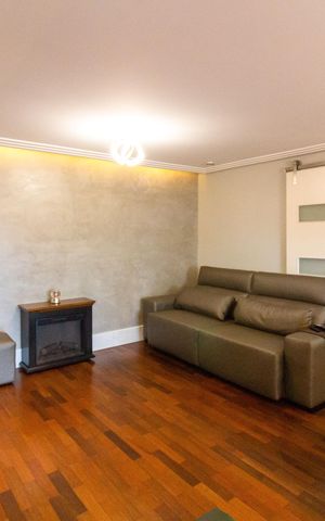 Apartamento à venda com 193m², 4 quartos e 3 vagasSala