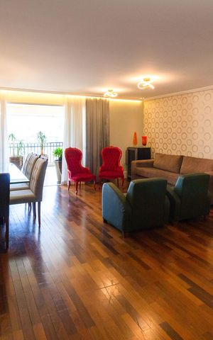 Apartamento à venda com 193m², 4 quartos e 3 vagasSala