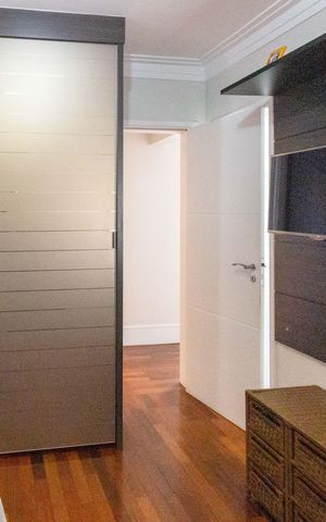 Apartamento à venda com 193m², 4 quartos e 3 vagasQuarto 2