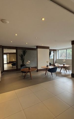 Apartamento à venda com 72m², 2 quartos e 1 vagaHALL