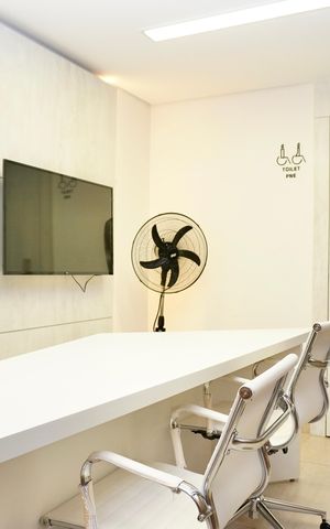 Apartamento para alugar com 90m², 1 quarto e 1 vaga Apartamento para alugar com 90m², 1 quarto e 1 vagaÁrea comum - Sala de Reunião