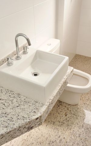 Apartamento para alugar com 90m², 1 quarto e 1 vaga Apartamento para alugar com 90m², 1 quarto e 1 vagaBanheiro da Suíte
