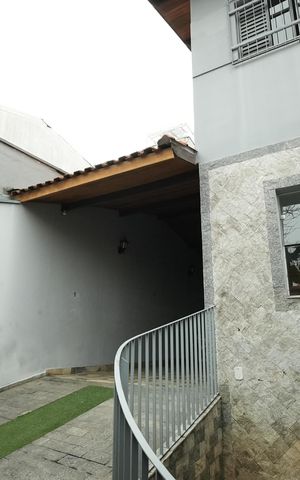Casa à venda com 210m², 3 quartos e 4 vagasGaragem
